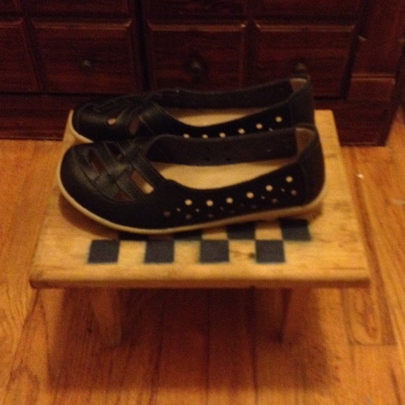 Black Flats - Picture 2 of 2