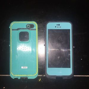 iPhone 4 life proof case