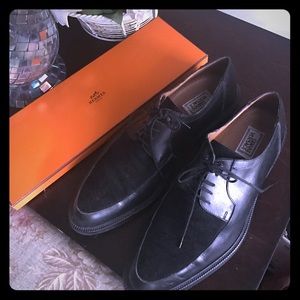 Gianni Versace Men's suede shoe 9 1/2. Shoes only