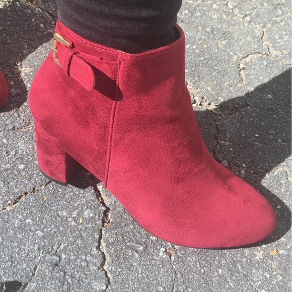 🆕Wine/Burgundy  Ankle Boots Read Description - Picture 4 of 6