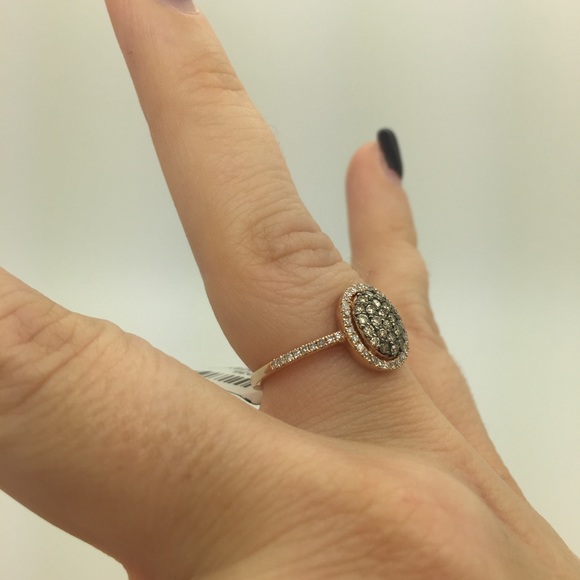 14kt Rose gold oval shape ring - Picture 4 of 4