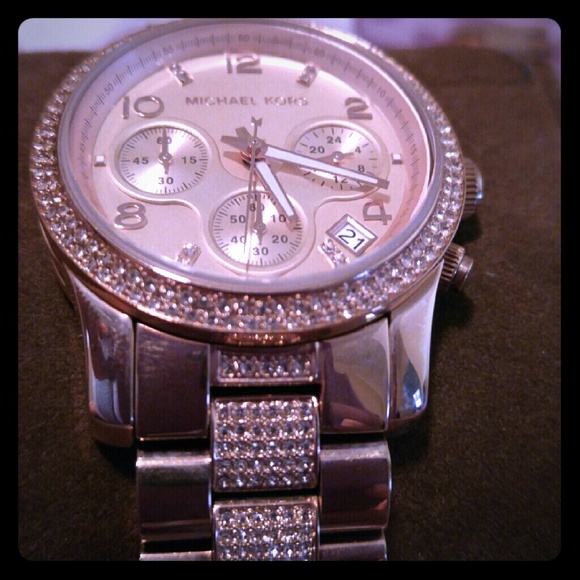 📢 PRICE DROP 📢MK Rose Gold Watch
