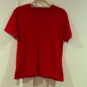 Medium fit Red T-Shirt Hanes Classic Comfort Soft