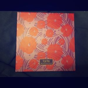 Tarte Amazonian Clay 16 color eyeshadow palette