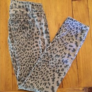Cheetah print skinny jeans