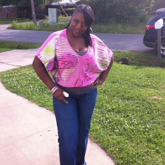 Meet your Posher, Sharon