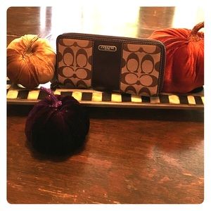 Authentic Coach wallet