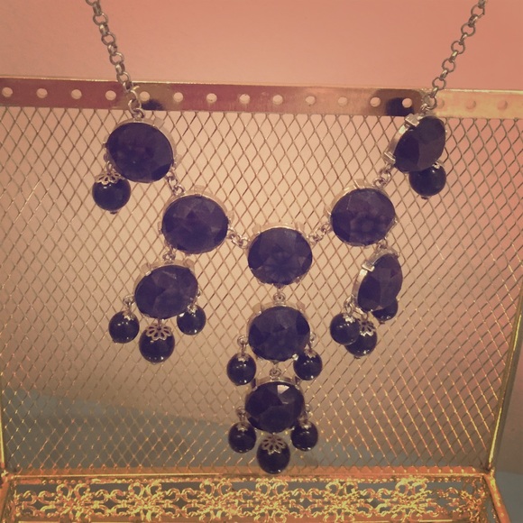 Statement necklace
