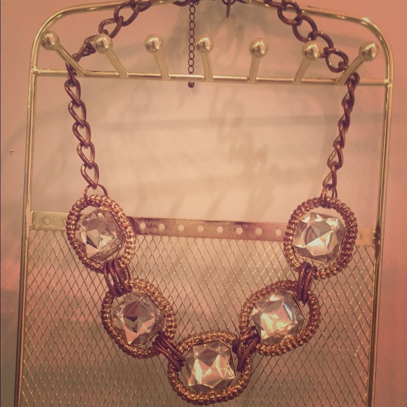 Statement necklace