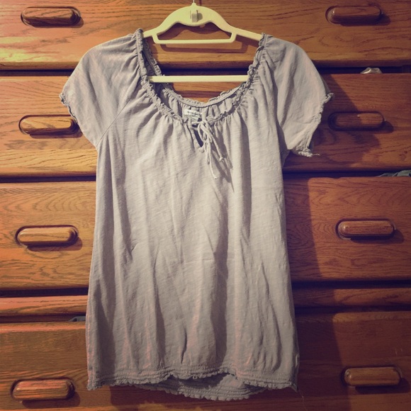 American Eagle tee shirt