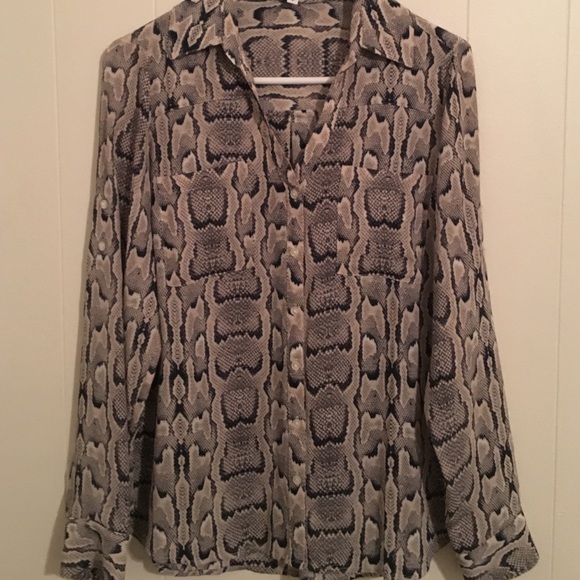 👚 blouse