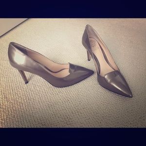 Vince Camuto pump / high heels bronze