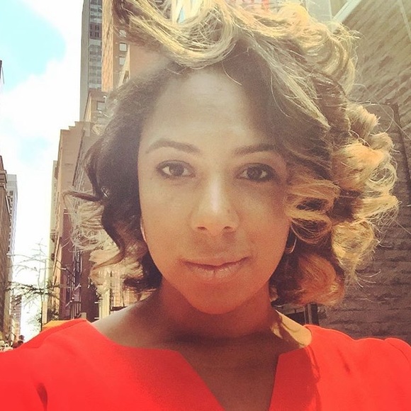 Meet your Posher, Heather - Picture 2 of 6