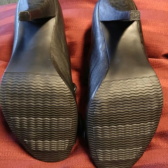 Black Leather Olsenboye 3inch Heels - Picture 4 of 4