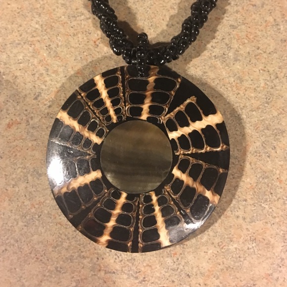 Necklace - Picture 1 of 2