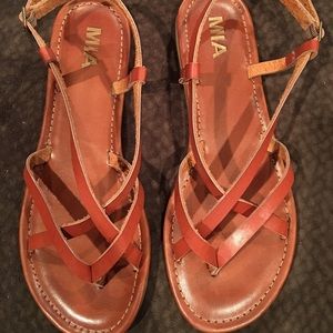 Mia sandals
