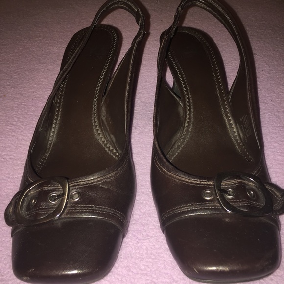Brown Slingback Pumps 👠. GUC. Worn a few times, - Picture 2 of 4