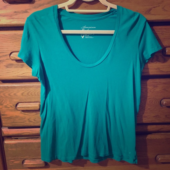 American Eagle basic tee