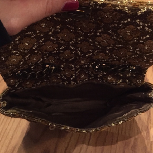 Floral purse - Picture 4 of 4