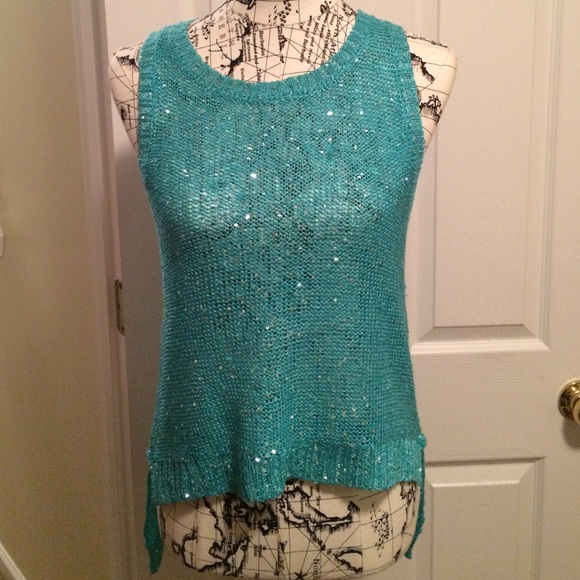 STUNNING SEE THROUGH SLEEVELESS SWEATER !!!