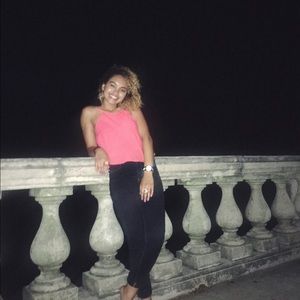 Meet your Posher, Kayla