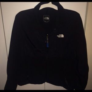 Woman's North Fave Denali - Black. Large petite.