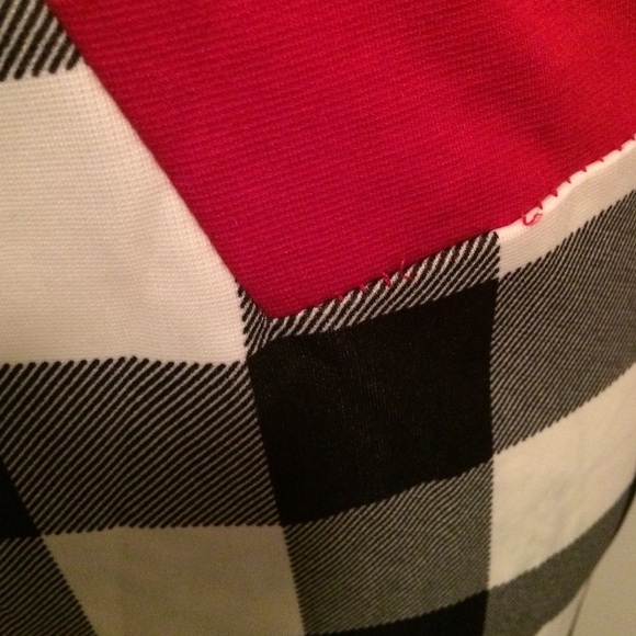 DRESS TO IMPRESS!!! - Picture 2 of 4