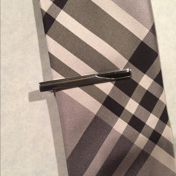 Sliver/Black Tie Clip - Picture 2 of 3