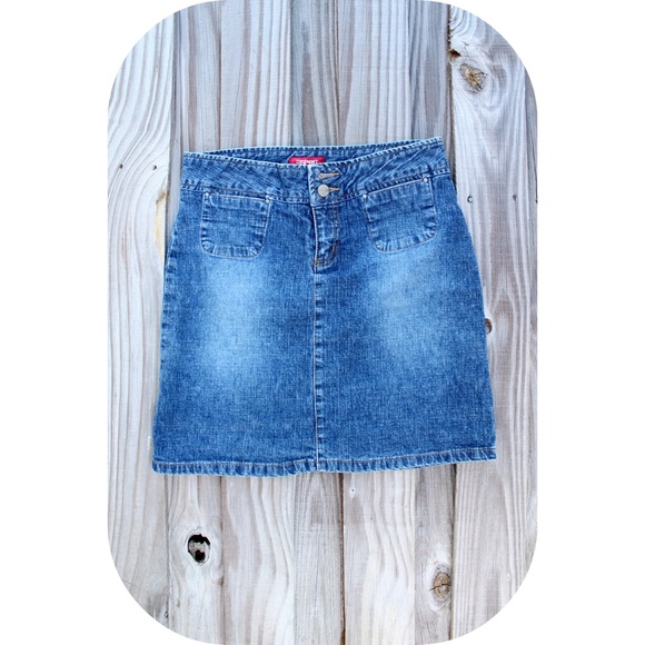 Denim / Jean Skirt - Picture 1 of 3