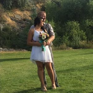 Meet your Posher, Armela