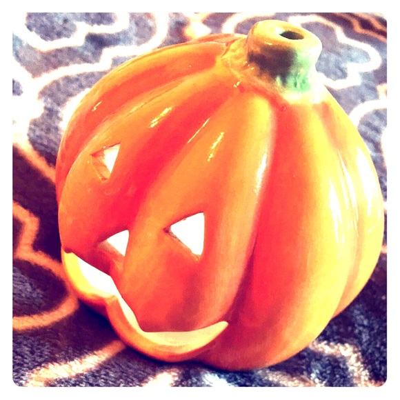 HAPPY HALLOWEEN 🎃
