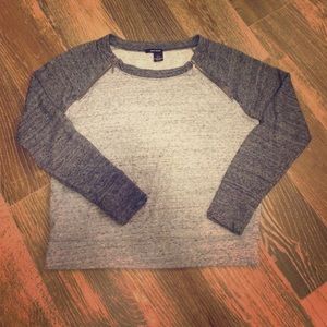 DKNY Sweater/Sweatshirt