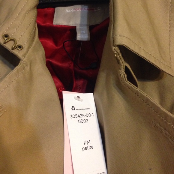 Banana Republic Petite Medium Ruffle Trench Coat - Picture 2 of 4