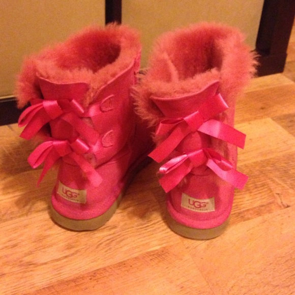 Bailey Bow Uggs