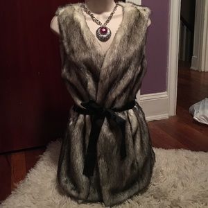 Betsy Johnson gray fur vest