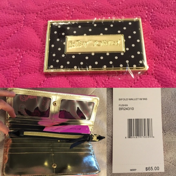 Betsey Johnson Quilted wallet -Fushia - Picture 4 of 4