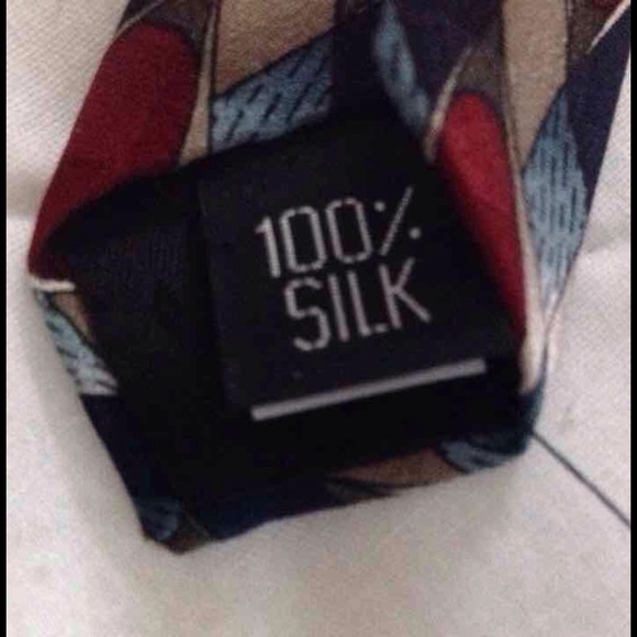 🔴 Vintage Oscar de la Renta tie - Picture 4 of 4