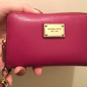 CYBER MONDAY Pink Michael Kors Wallet/Wristlet