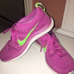 Nike Flyknit Lunarlon Sneakers!