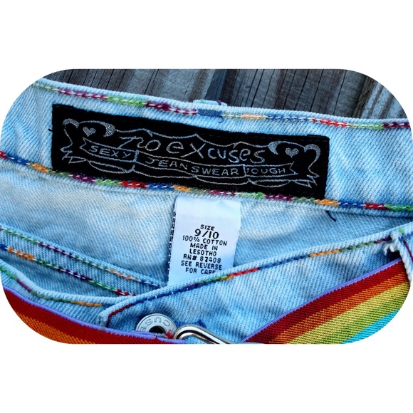 Frayed Shorts w/ rainbow belt - Picture 3 of 3