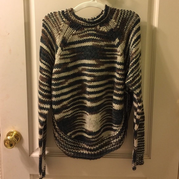 Cute sweater, never been worn!