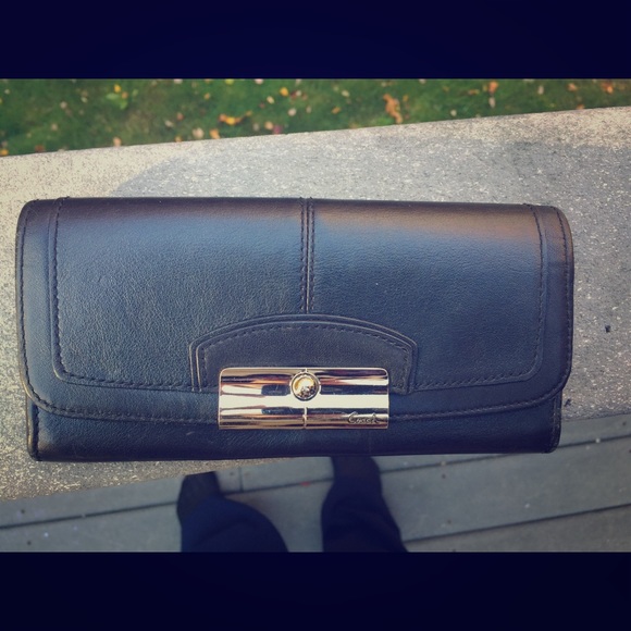 Coach wallet black