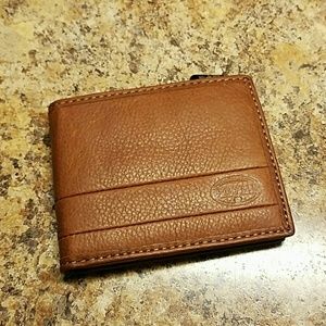Men's fossil wallet NWOT