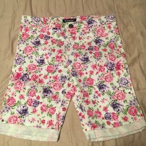 Girls Bermuda shorts size 12 - Tractor brand