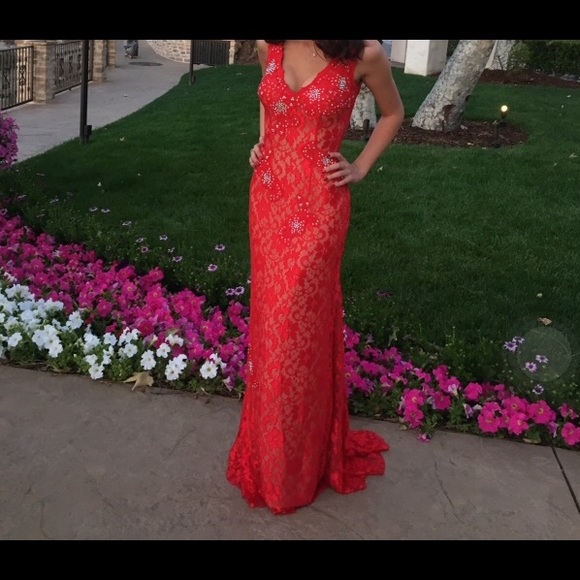 Jovanni gown