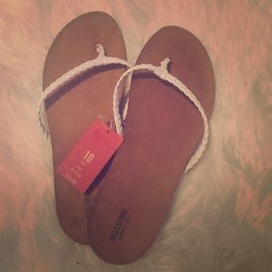 White Mossimo flip flop