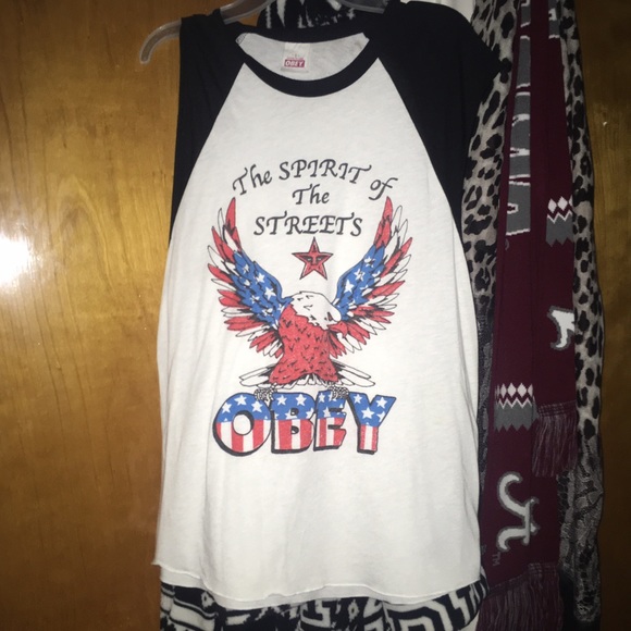 OBEY muscle t-shirt