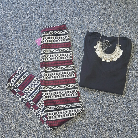 🎉SALE🎉Aztec print leggings