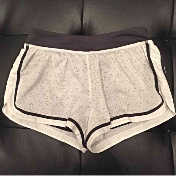 VSX Inside Short