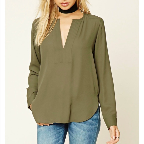 Pleated split neck blouse
